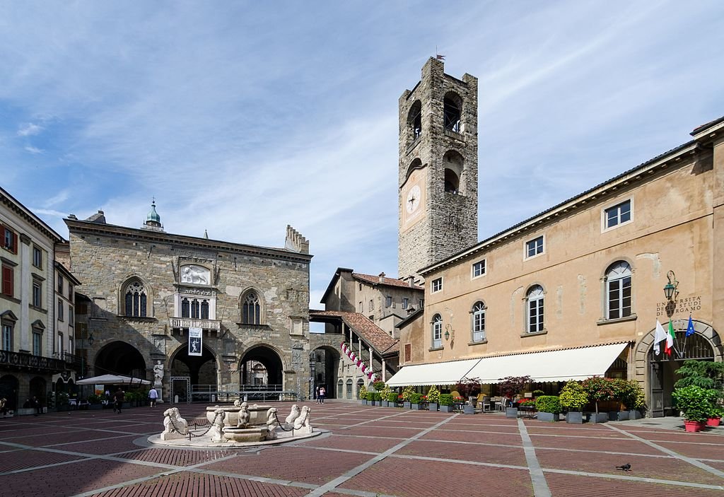 Bergamo, piazza Vecchia